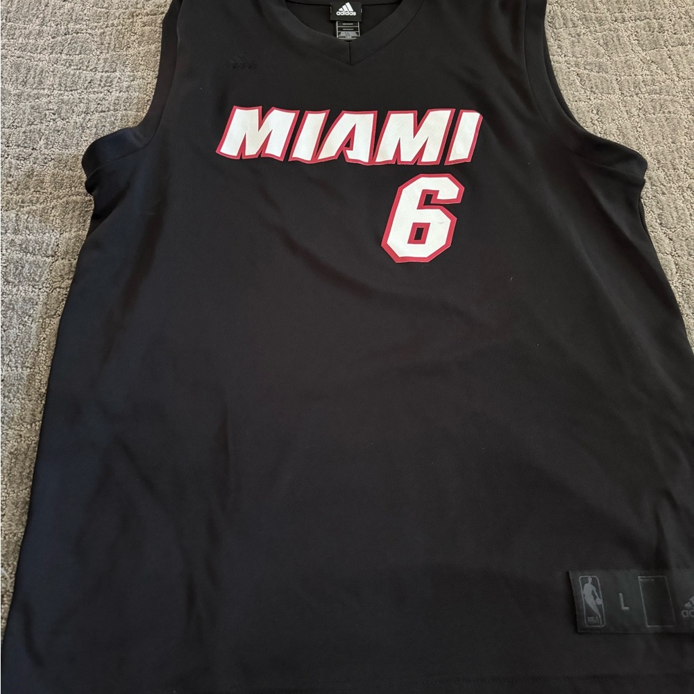 Used Men’s L LeBron James Nickname Jersey